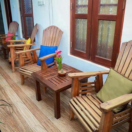 Hasaranga Holiday House Hikkaduwa Exterior photo